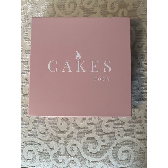 Cakes Body Mini Cake Circles™️ Plus Size Cakes in Honey - Picture 1 of 12